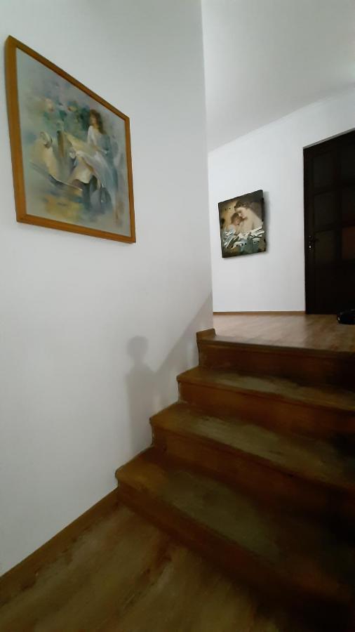 Victoria Guesthouse Koutaïssi Extérieur photo