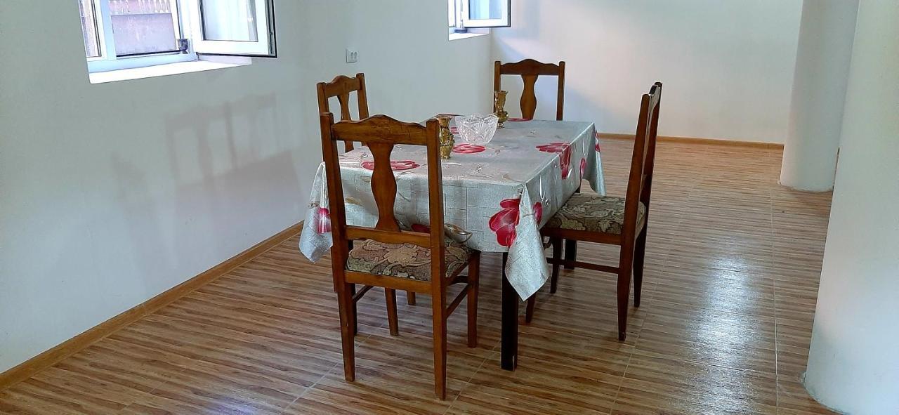 Victoria Guesthouse Koutaïssi Extérieur photo